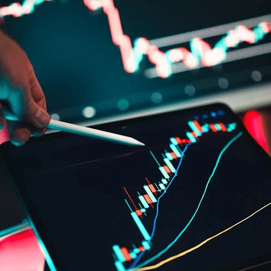 Axtrovien - Équipe d'experts en crypto-monnaies